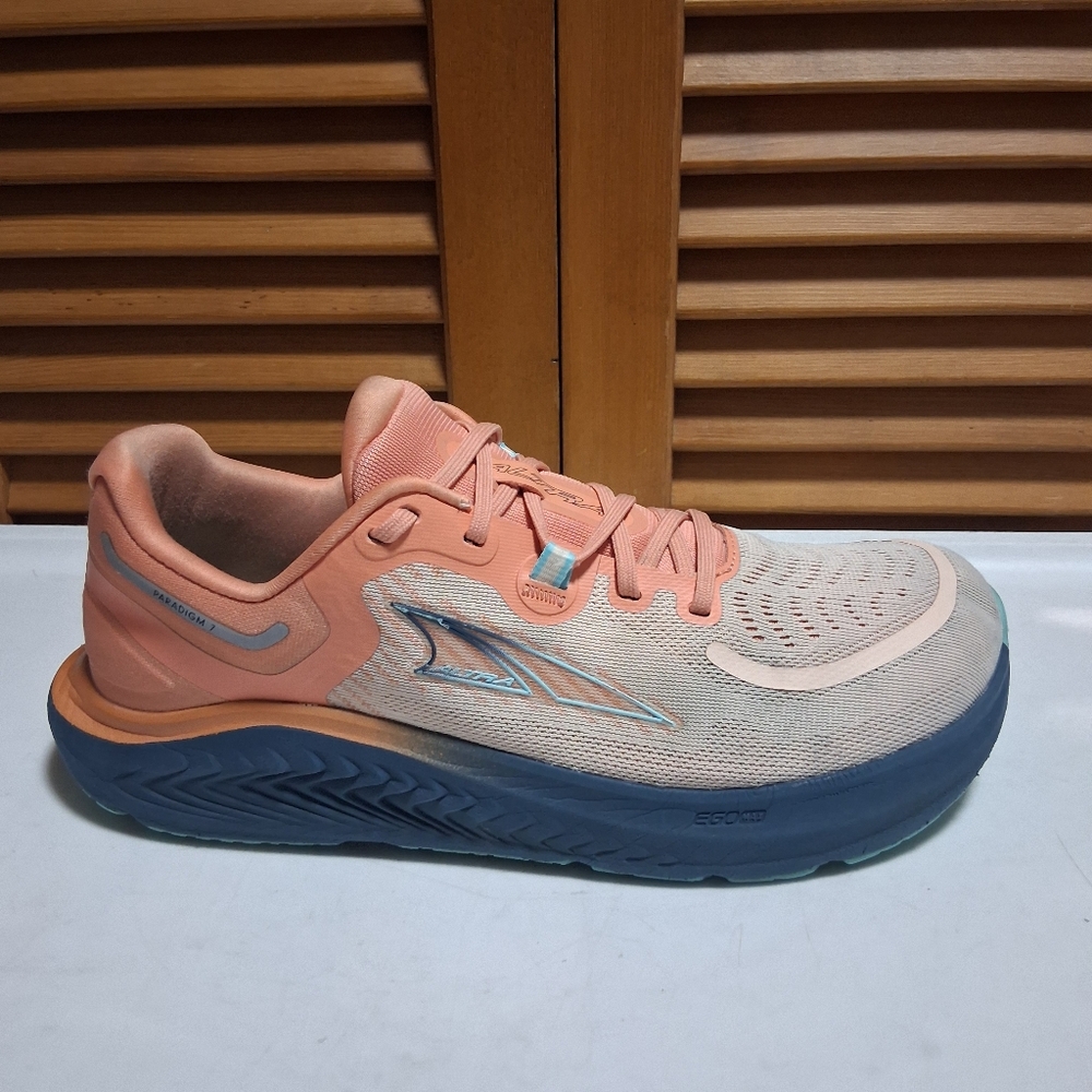Altra Paradigm 7 Women's Running Shoe * Size: 9.5
